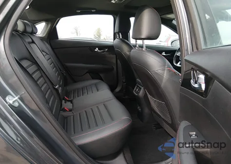 2023 Kia Forte Gt z USA, uszkodzony, nr VIN 3KPF44AC5PE634761